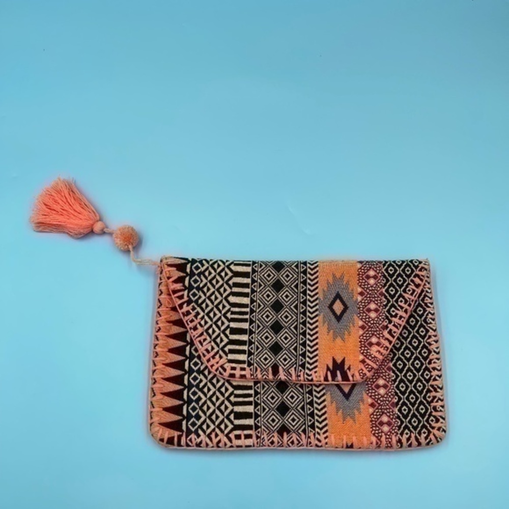 LIKE NEW! Hand Made Embroidered Clutch